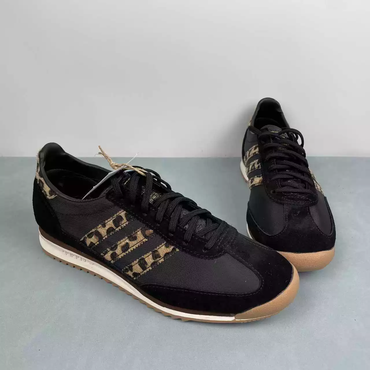 adidas SL 72 negra luxury - Imagen 2