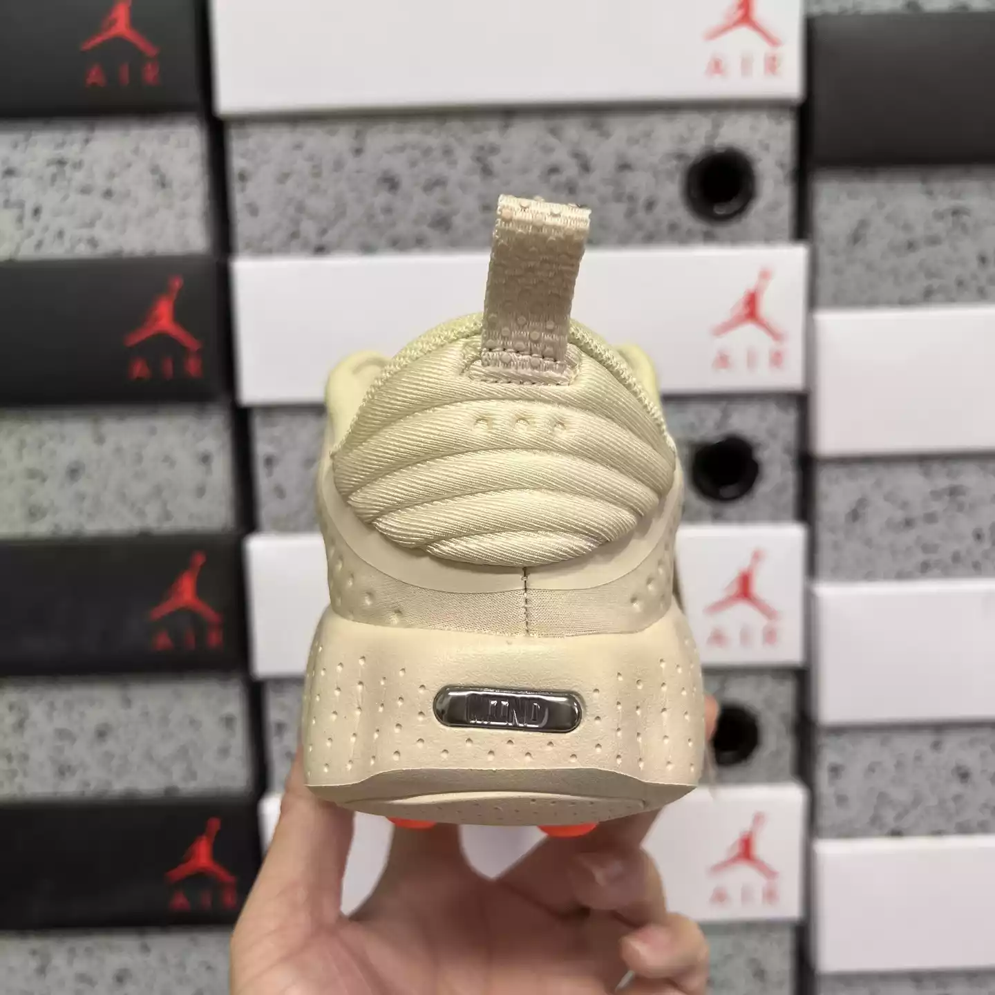 Nike Mind 002 beige - Imagen 3