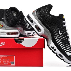 Nike Air Max Plus TN 7 negra y blanca