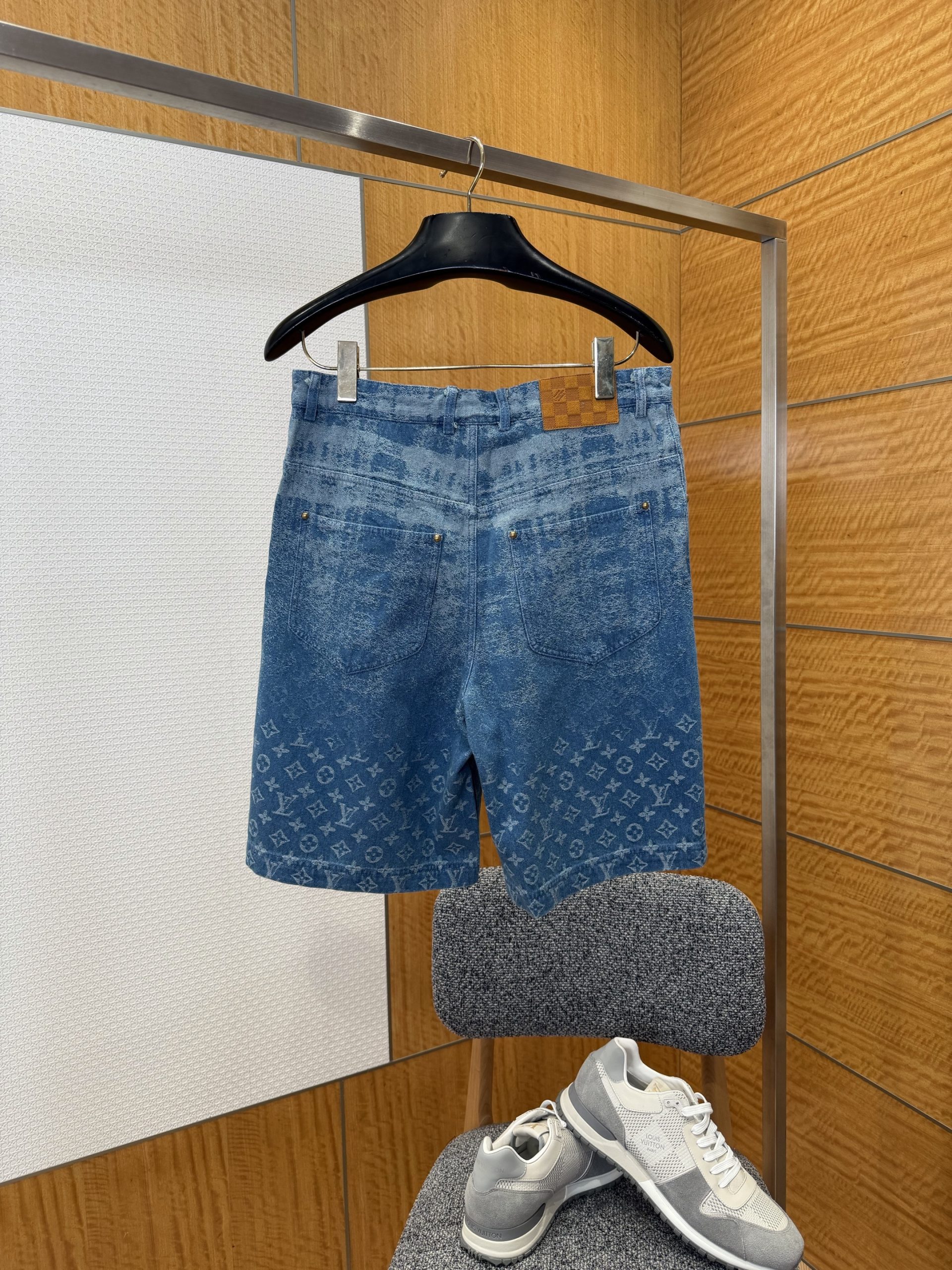 Pantalón corto Louis Vuitton Vaquero G5 - Imagen 2