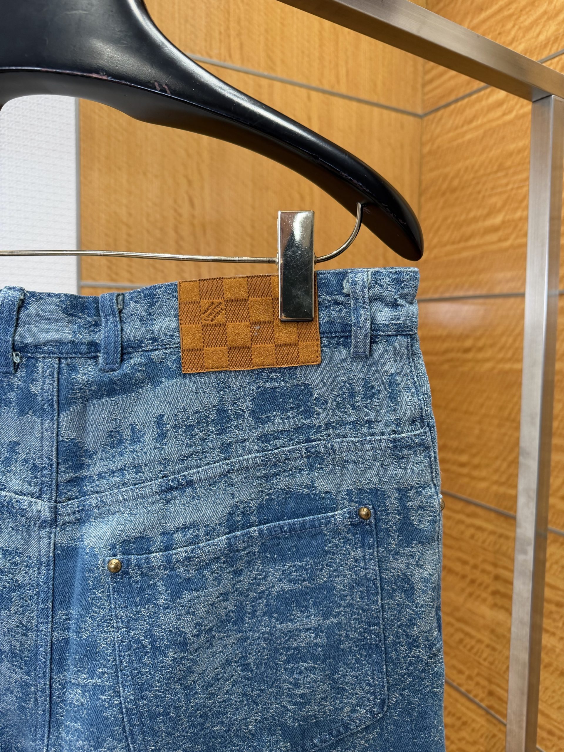 Pantalón corto Louis Vuitton Vaquero G5 - Imagen 4