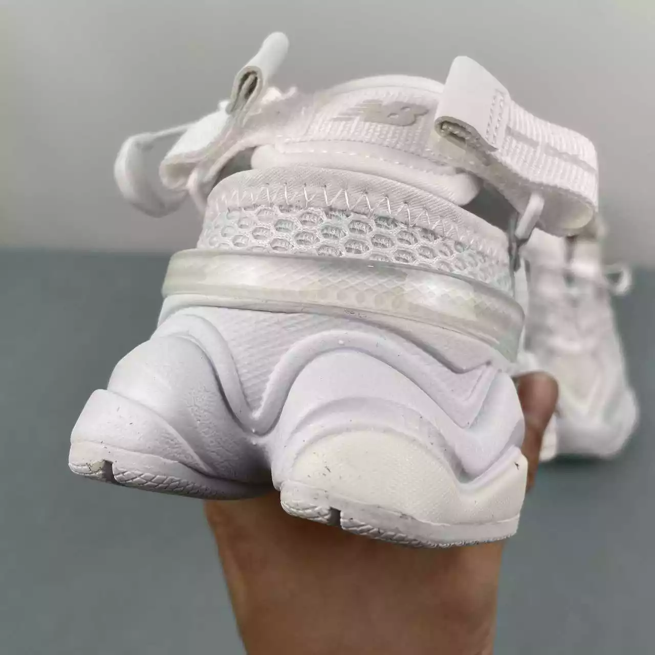 New Balance 9060 mule white - Imagen 3