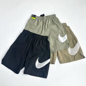 Pantalón corto Nike Swoosh