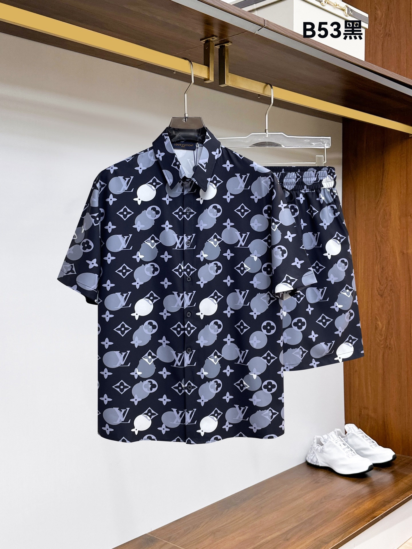 Conjunto corto Louis Vuitton negro