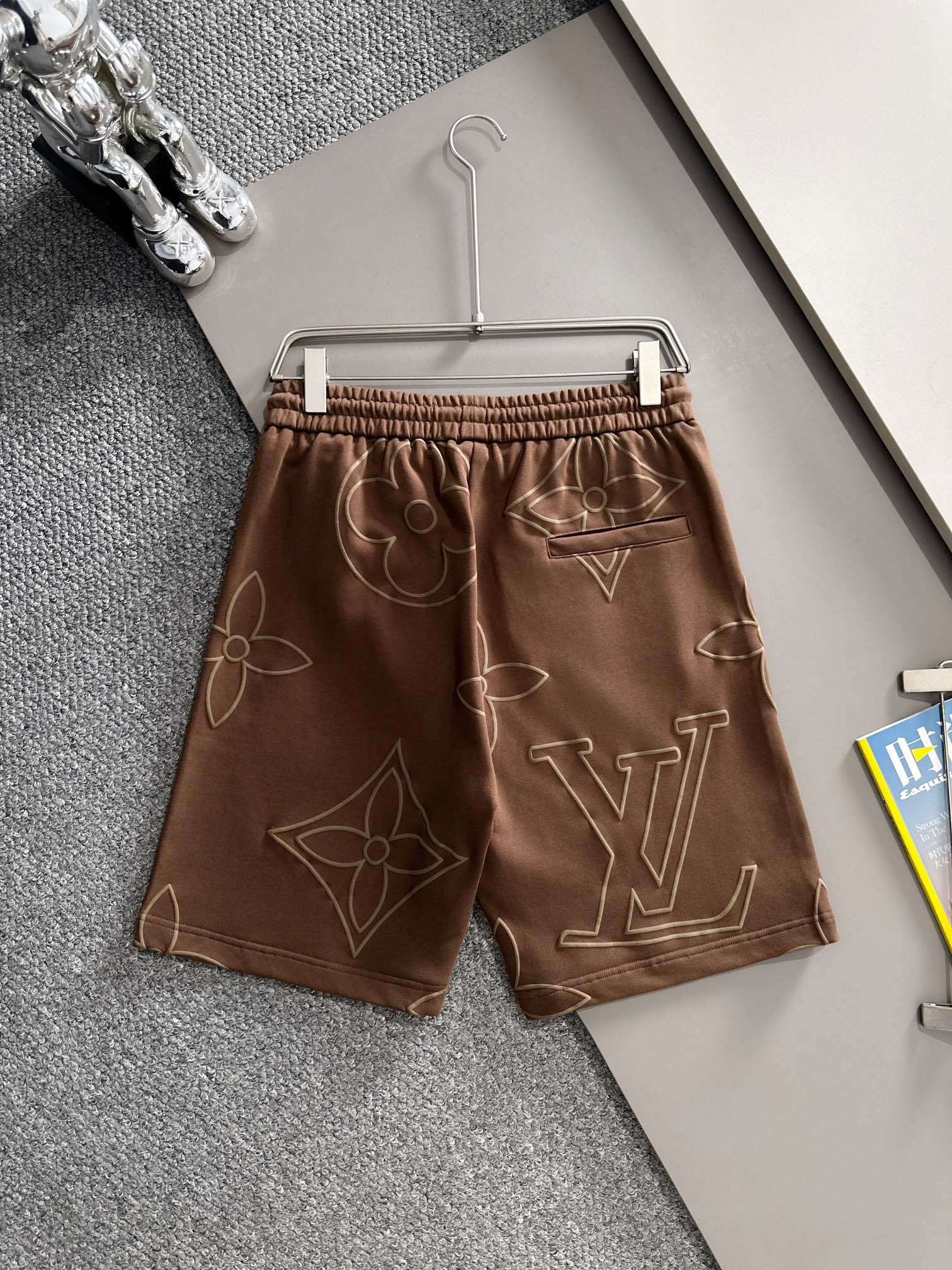 Pantalón corto Louis Vuitton Big Logos - Imagen 7