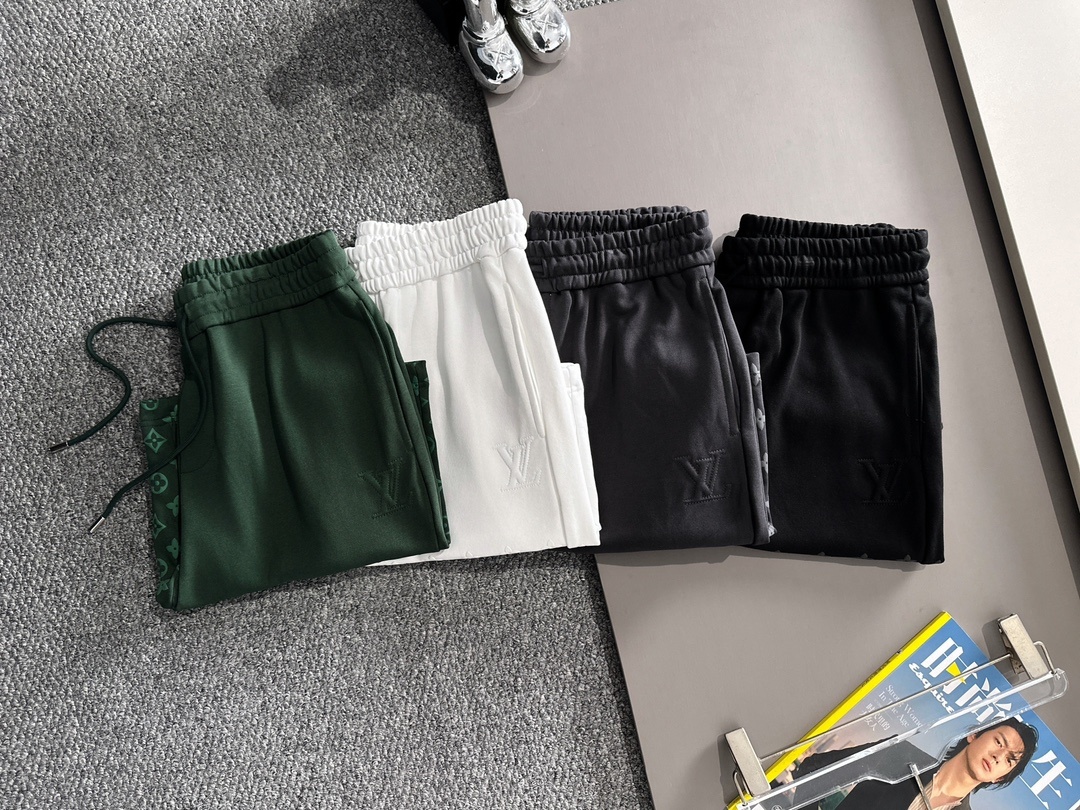 Pantalón corto Louis Vuitton 4C