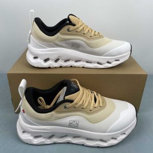 On x Loewe Cloudtilt beige