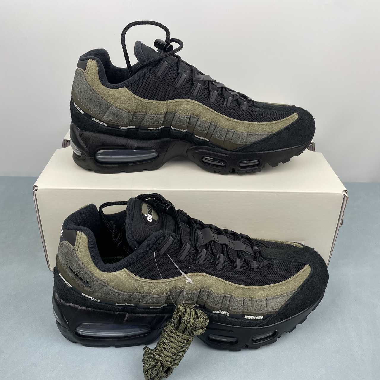 Nike Air Max 95 UNDEFEATED brown