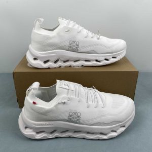 On x Loewe Cloudtilt triple white