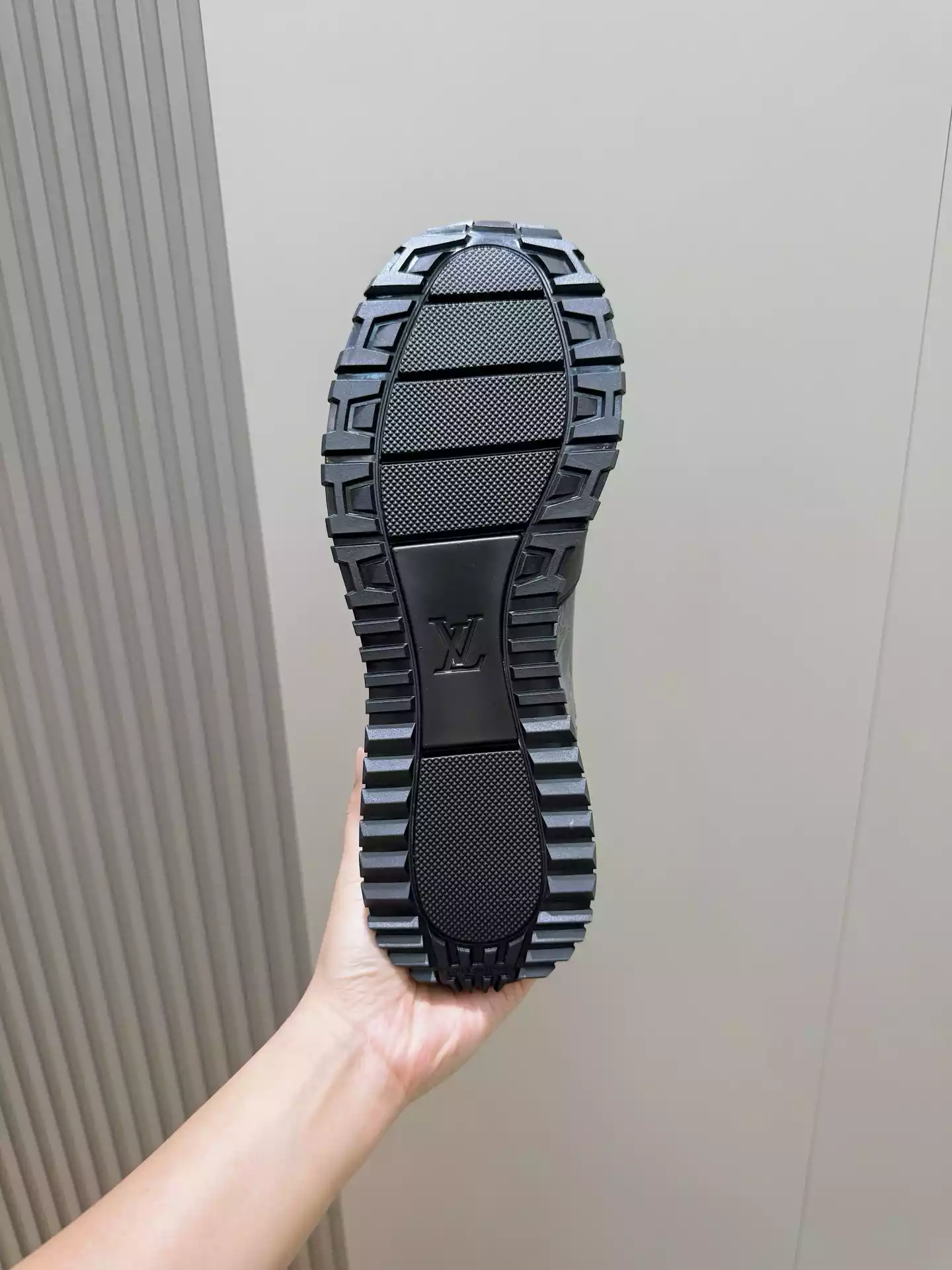 Zapatillas Louis Vuitton Run Away G5 - Imagen 9
