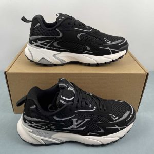 Louis Vuitton Tatic black white G5