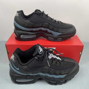 Nike Air Max 95 Triple Black