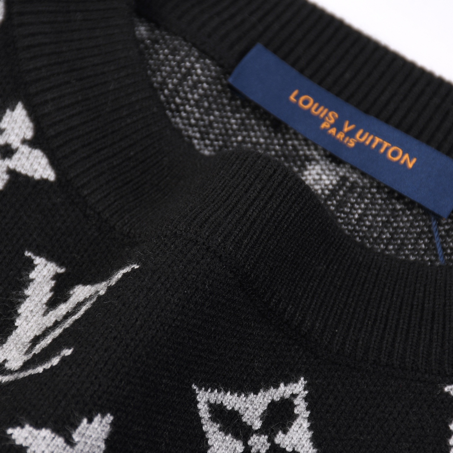 Suéter Louis Vuitton negro - Imagen 7