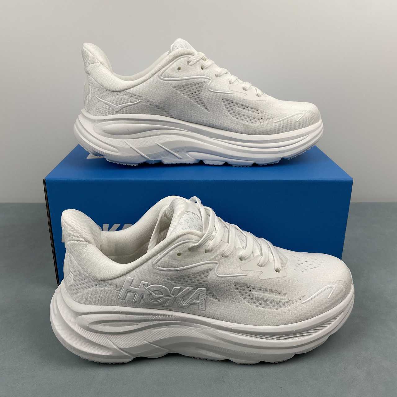 Hoka Clifton 10 All White