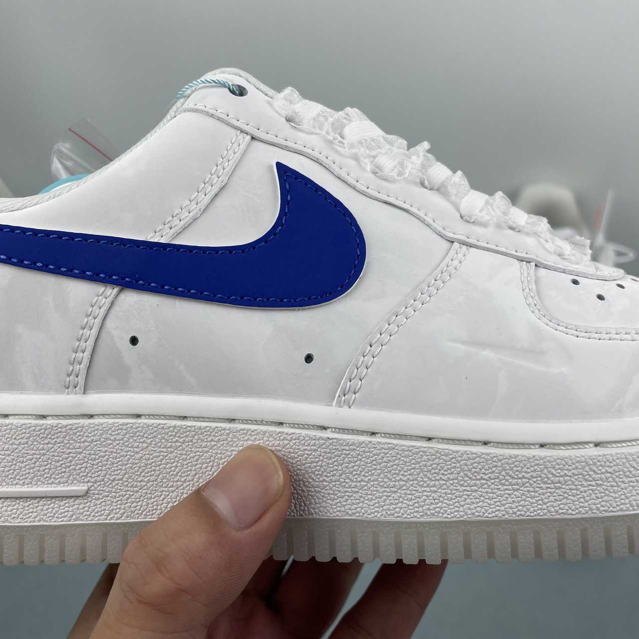 Nike Air Force 1 Low White Game Royal - Imagen 5